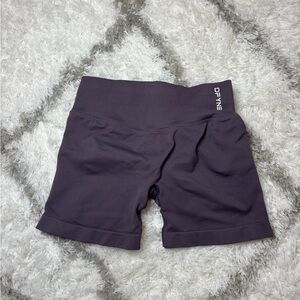 DFYNE purple/gray shorts